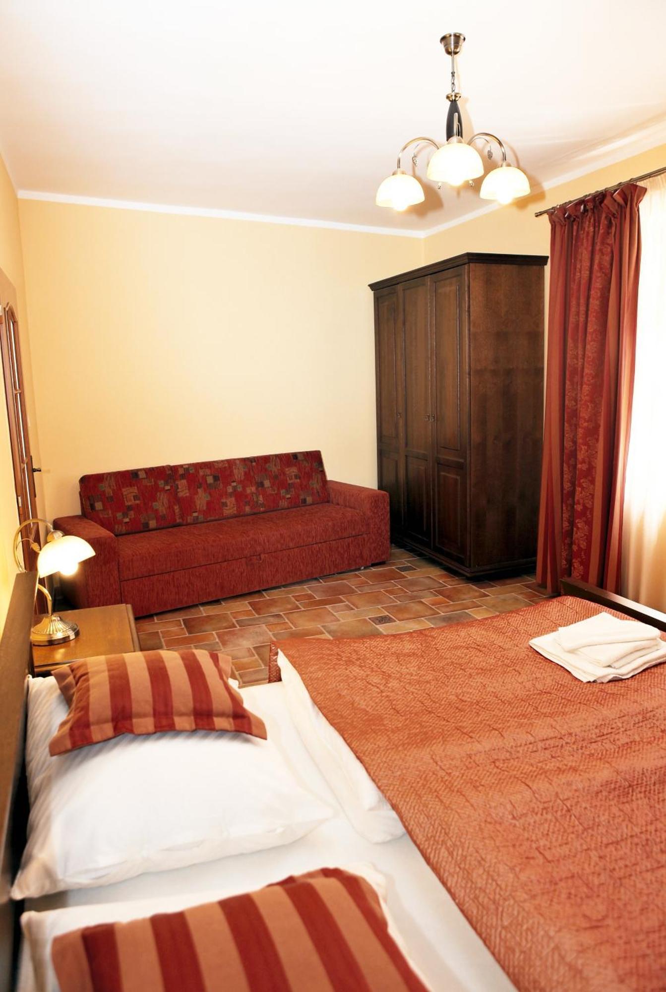 Hotel Pelikan Třeboň Dış mekan fotoğraf