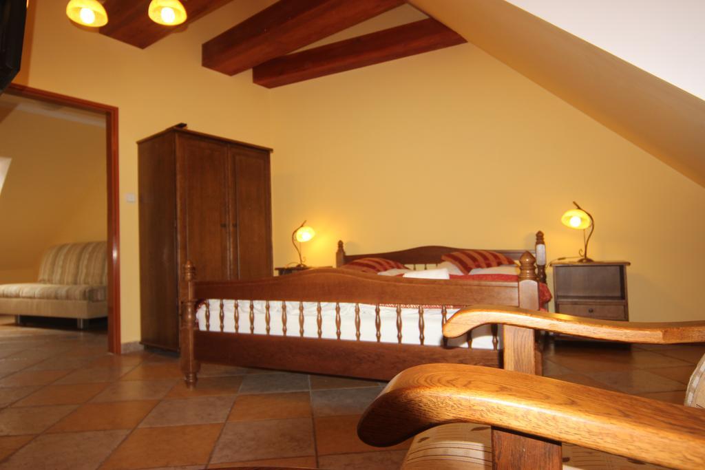 Hotel Pelikan Třeboň Dış mekan fotoğraf